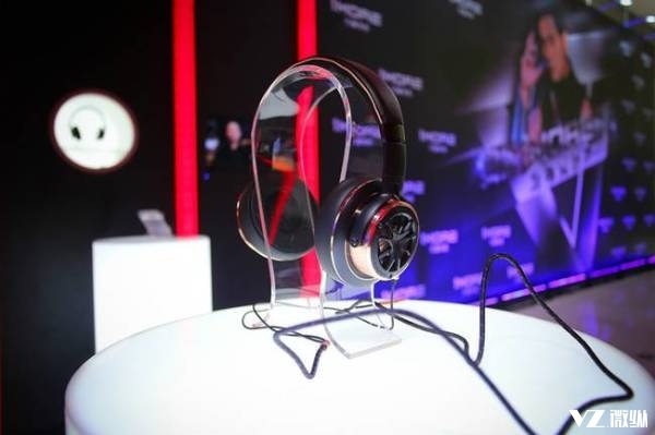 聆聽游戲之音 1MORE萬魔首款電競耳機正式發布